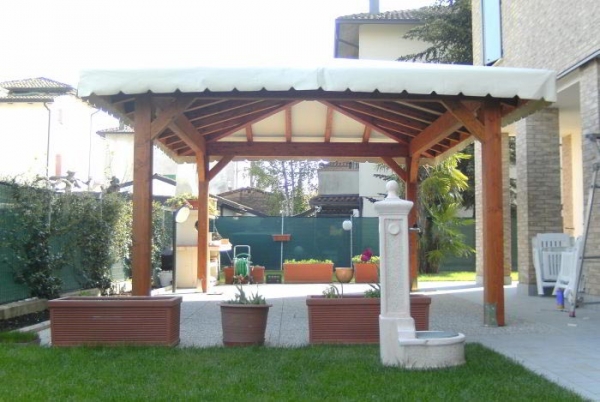 Gazebo In Legno Da Giardino A Modena Teloneria Welding